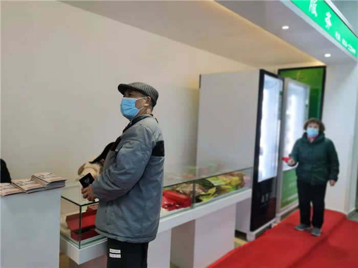 四川中青旅綿陽分社、綿陽市中旅假日旅行社、綿陽自來文化傳播有限公司24H自助售貨服務盛大開業(yè)